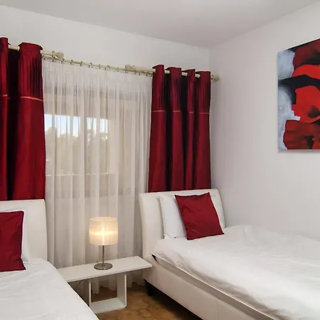 Lgs67 Bonito T2 A 100mts Apartment *